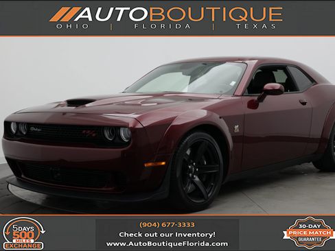 Used 2022 Dodge Challenger R/T Scat Pack RWD image 1