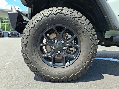 Used 2024 Jeep Wrangler Unlimited Sport AWD/4WD image 8