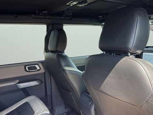 Used 2023 Ford Bronco Wildtrak AWD/4WD image 28