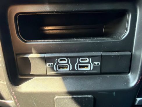 Used 2023 RAM 1500 Big Horn AWD/4WD image 17