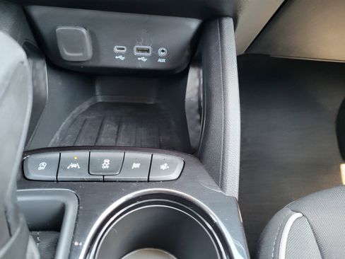 Used 2023 Chevrolet TrailBlazer LT w/ Convenience Package image 19