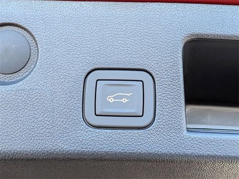 New 2026 Chevrolet Equinox LT w/ Convenience Package II image 32