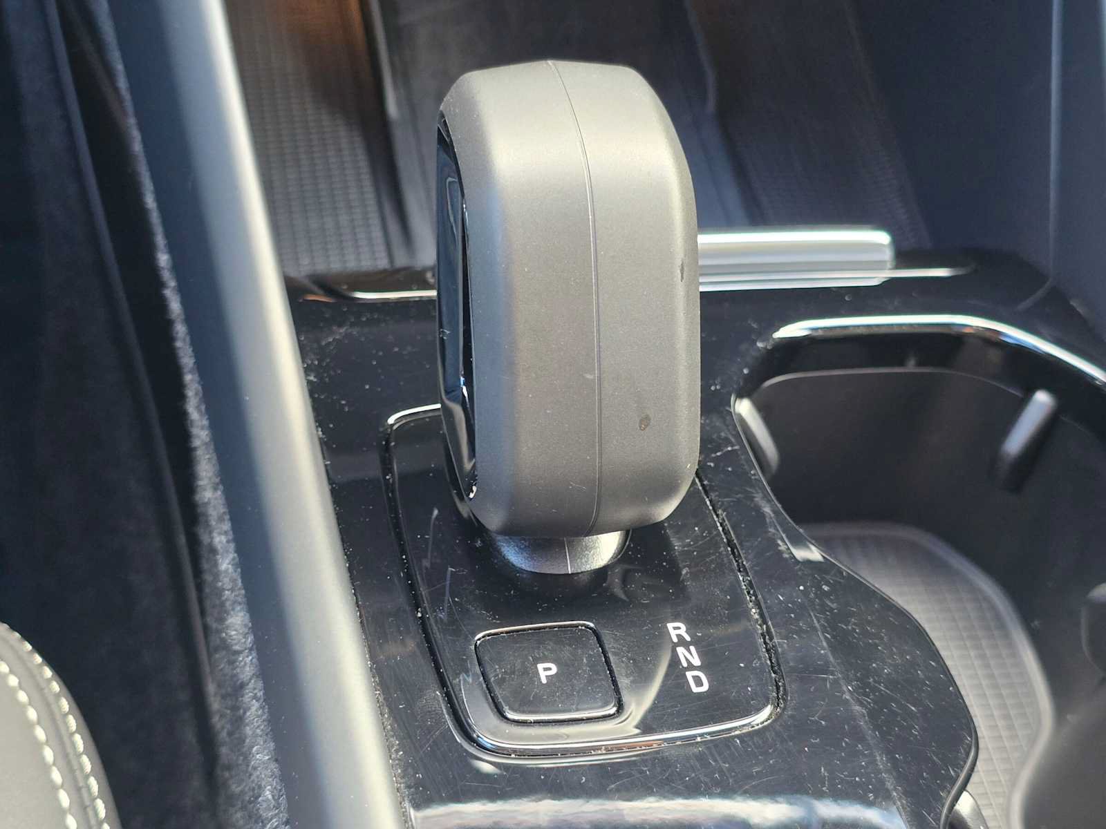 Certified 2024 Volvo XC40 Recharge Ultimate w/ Protection Package Premier AWD/4WD image 31
