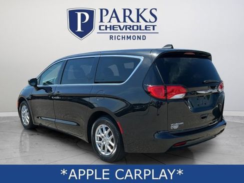 Used 2023 Chrysler Voyager LX image 6