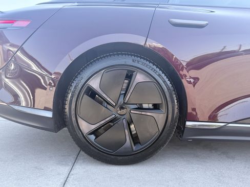 Used 2025 Lucid Air Touring image 15