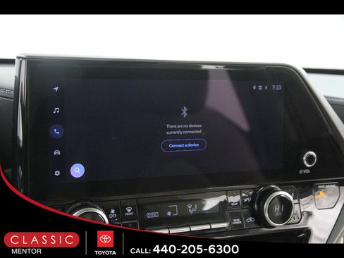 Certified 2025 Toyota Highlander Limited image 12