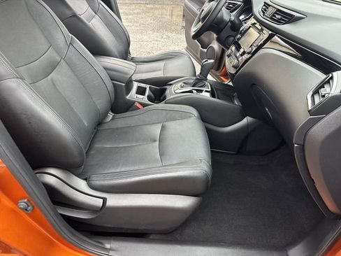 Used 2017 Nissan Rogue Sport SL w/ SL Premium Package image 10