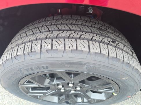 New 2025 Ford Maverick XLT w/ Black Appearance Package image 11