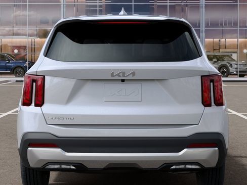New 2026 Kia Sorento LX image 13