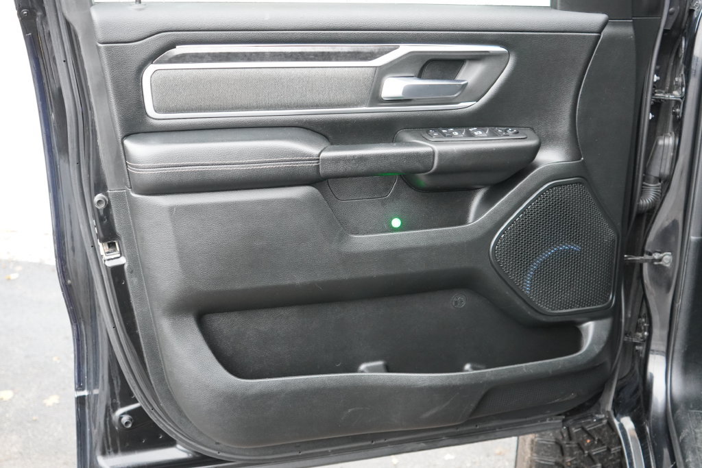 Used 2020 RAM 1500 Big Horn AWD/4WD image 11