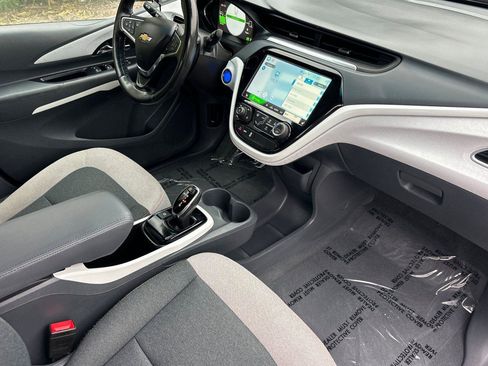 Used 2019 Chevrolet Bolt LT image 17