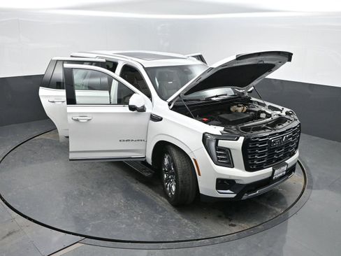 Used 2025 GMC Yukon Denali Ultimate image 55