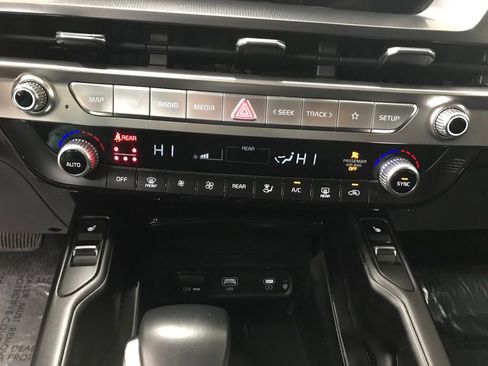 Used 2024 Kia Telluride S w/ S Sunroof Package image 20