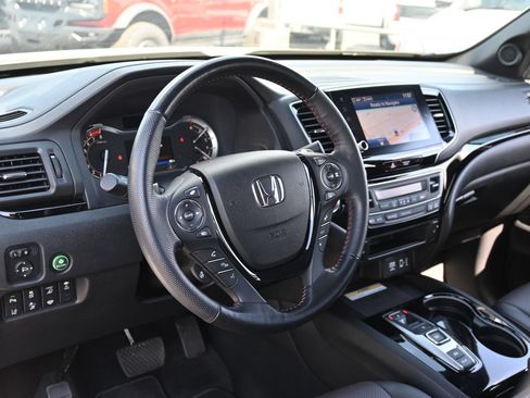 Used 2023 Honda Ridgeline Black Edition image 17