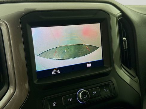 Used 2022 Chevrolet Silverado 1500 Custom image 13