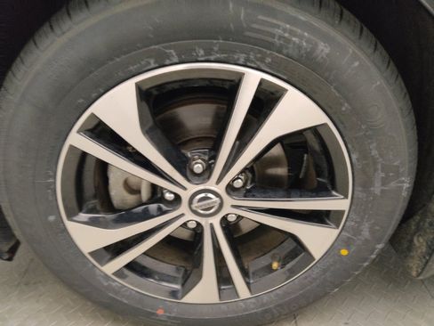 Used 2023 Nissan Sentra SV w/ All-Weather Package FWD image 31