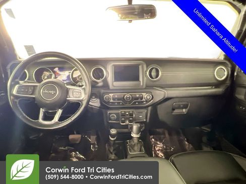 Used 2021 Jeep Wrangler Unlimited Sahara AWD/4WD image 7