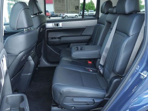 Used 2025 Hyundai Santa Fe SEL AWD/4WD image 31