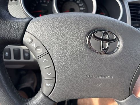 Used 2010 Toyota Tacoma PreRunner w/ TRD Sport Pkg image 13