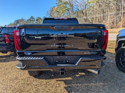 Certified 2024 GMC Sierra 2500 Denali Ultimate image 3