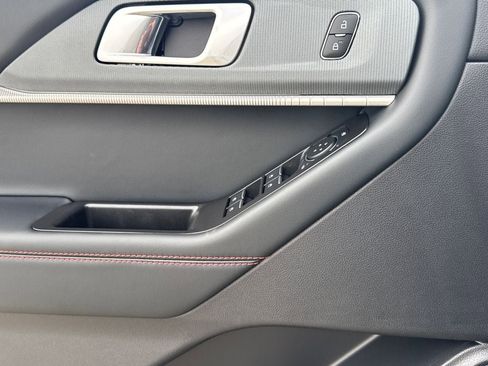 New 2026 Ford Explorer ST-Line w/ ST-Line Street Pack image 27