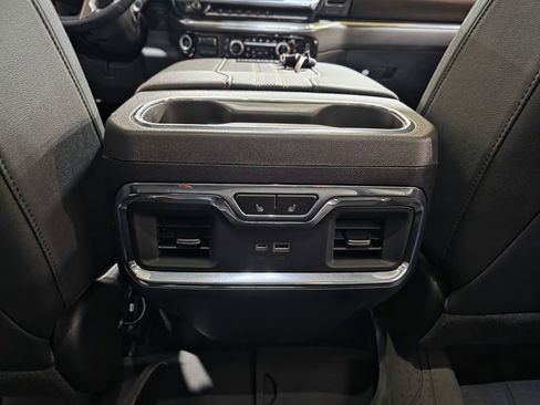 Used 2024 Chevrolet Silverado 2500 High Country w/ Technology Package image 24