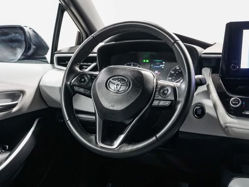 Certified 2025 Toyota Corolla SE FWD image 16