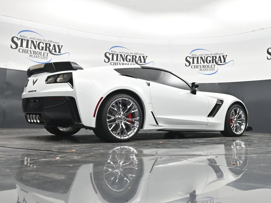 Used 2019 Chevrolet Corvette Z06 RWD image 32