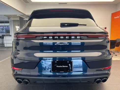 New 2026 Porsche Cayenne AWD/4WD image 8