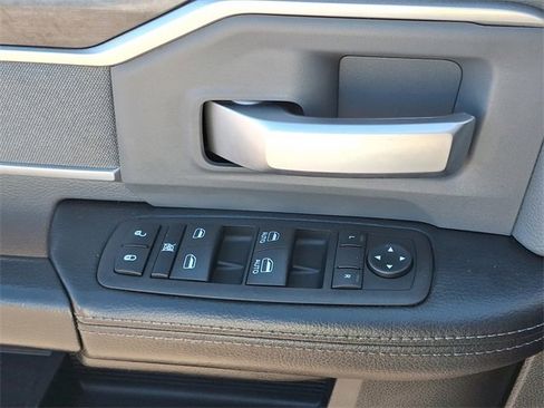 Used 2021 RAM 2500 Big Horn image 19