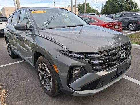 Used 2025 Hyundai Tucson SEL FWD image 1