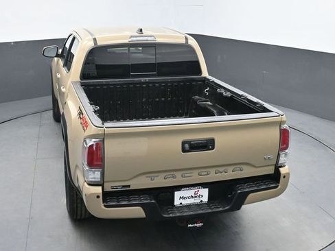 Used 2020 Toyota Tacoma TRD Off-Road w/ Technology Package AWD/4WD image 28