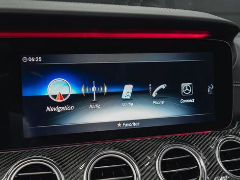 Used 2019 Mercedes-Benz E 63 AMG S image 63