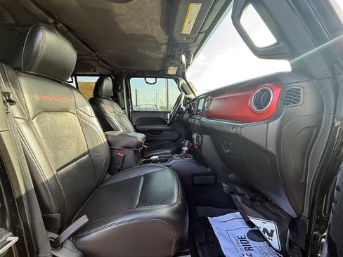Used 2018 Jeep Wrangler Unlimited Rubicon AWD/4WD image 29