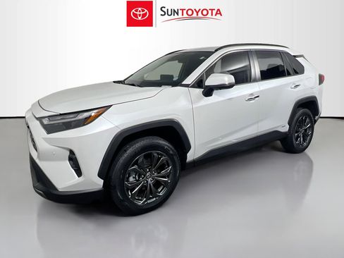 Used 2024 Toyota RAV4 Limited image 9