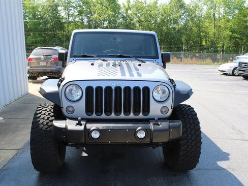 Used 2015 Jeep Wrangler Unlimited Sahara w/ Dual Top Group image 12