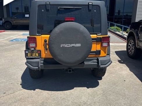 Used 2013 Jeep Wrangler Unlimited Sahara image 6