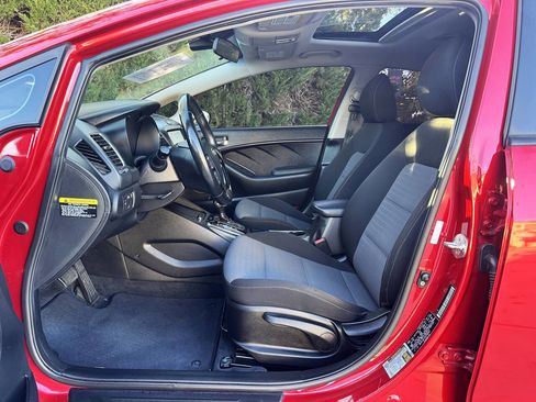 Used 2018 Kia Forte S w/ S Technology Plus Package image 10