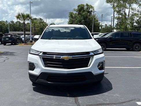 Used 2023 Chevrolet Traverse LS w/ Safety Package FWD image 2