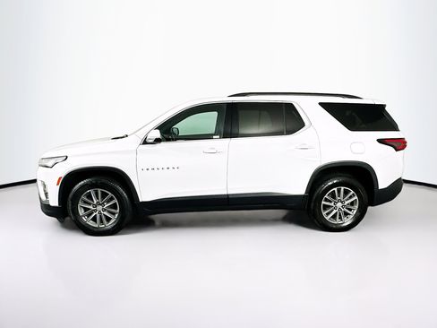Used 2023 Chevrolet Traverse LT w/ Rear Camera Mirror Package image 4