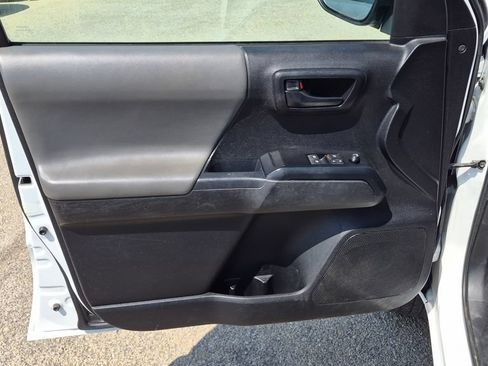 Used 2023 Toyota Tacoma SR RWD image 7