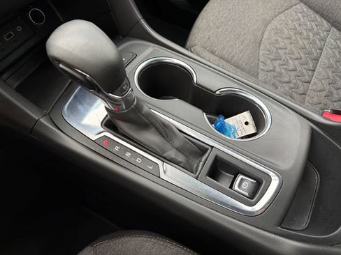 Used 2022 Chevrolet Equinox LT FWD image 15