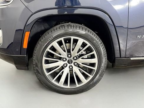 New 2025 Jeep Wagoneer L Series II image 37