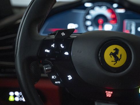 Used 2025 Ferrari Purosangue AWD/4WD image 46