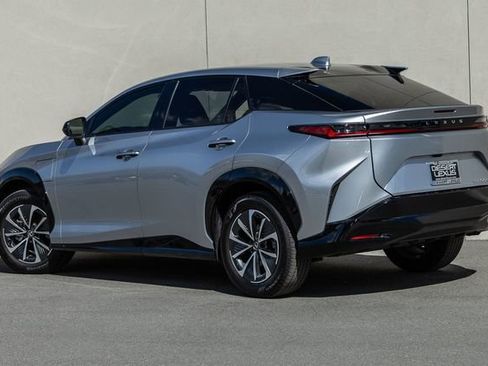 Used 2025 Lexus RZ 300e w/ Accessory Package (Z1) image 3