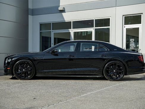 New 2025 Bentley Flying Spur Plug-In Hybrid image 13