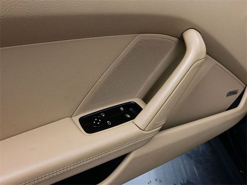 Used 2020 Porsche 911 Carrera image 15