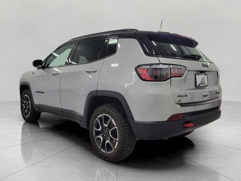 Used 2025 Jeep Compass Trailhawk AWD/4WD image 20