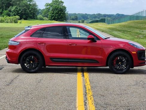 Used 2022 Porsche Macan GTS AWD/4WD image 28