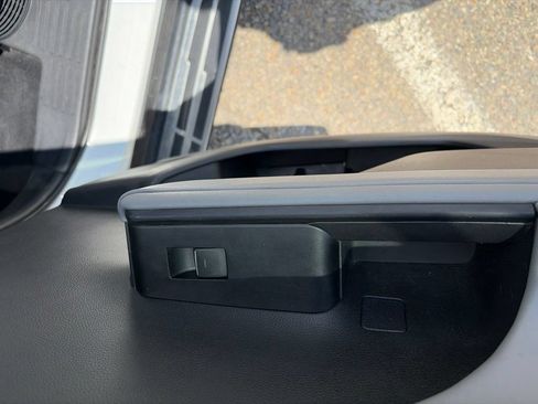 Used 2020 Toyota Highlander Limited AWD/4WD image 27